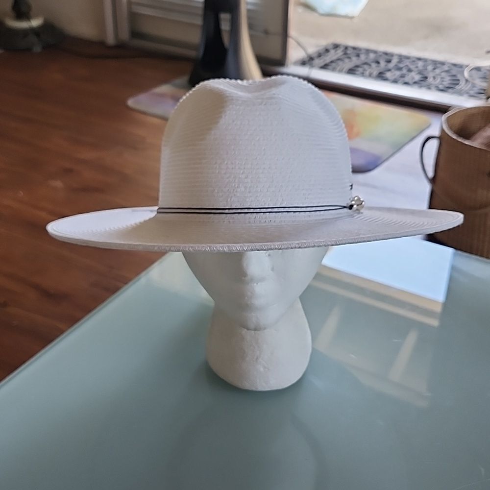 C.C Hat - Picture 4 of 8